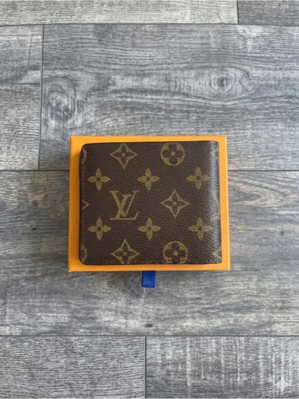 Louis Vuitton Monogram Canvas Brown and Gold Men's Wallet - Picture 2 of 3
